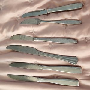 Set of 6 random knives